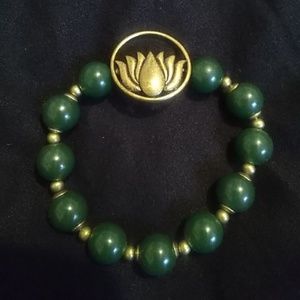 Green lotus bracelet